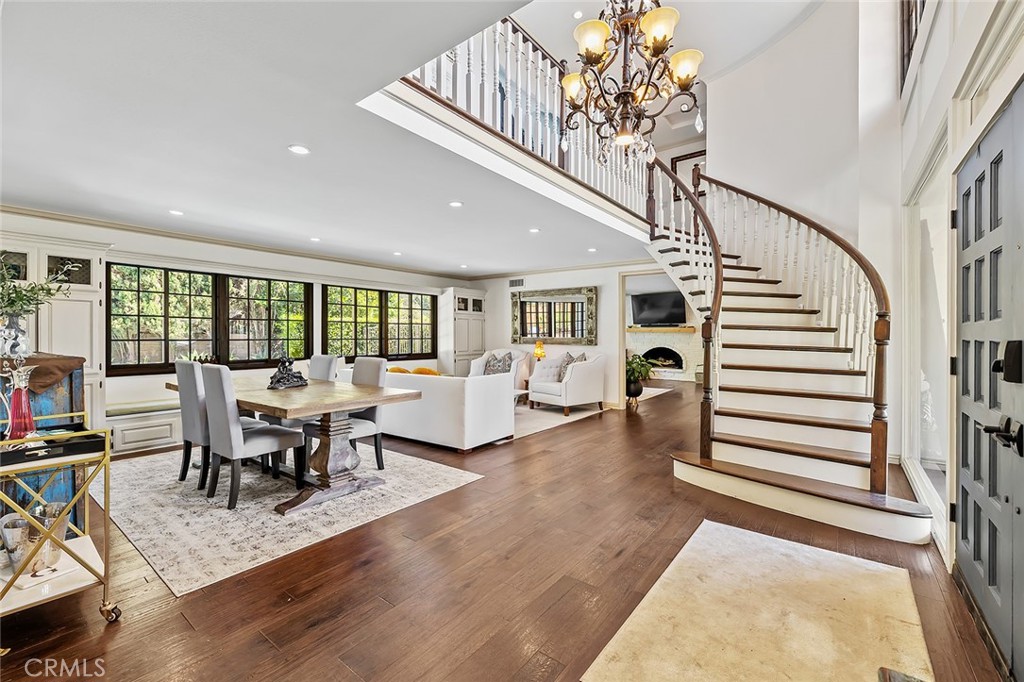 First Neighborhood/Customs (705) - Residential Lease