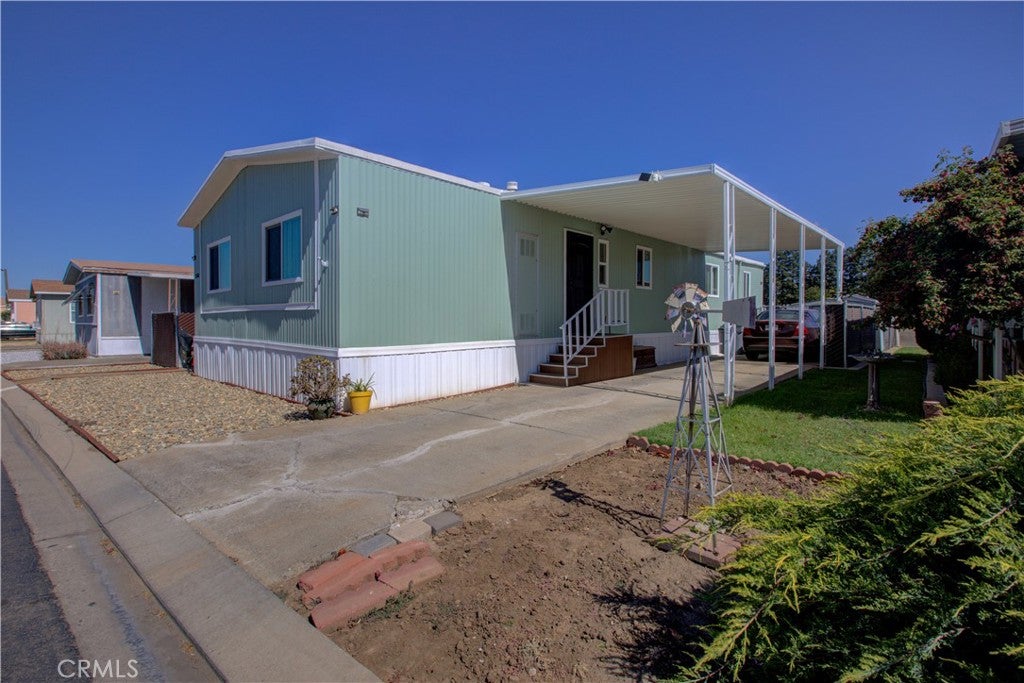 2500 N Highway 59 250
