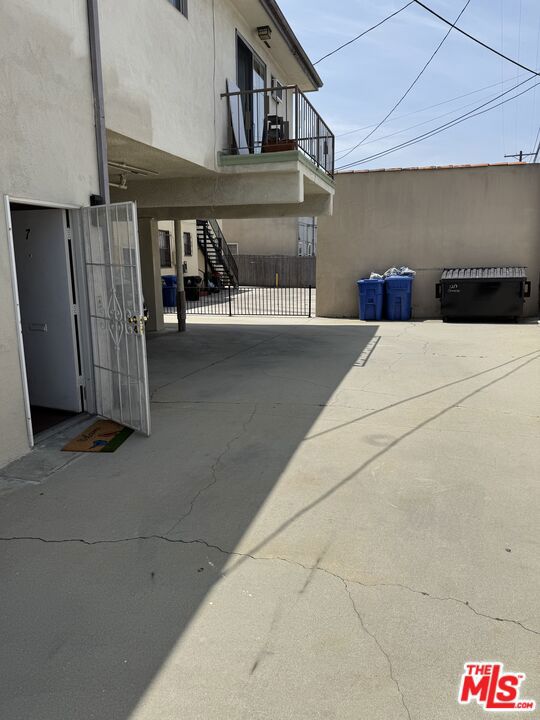 1217 S Orange Grove Avenue