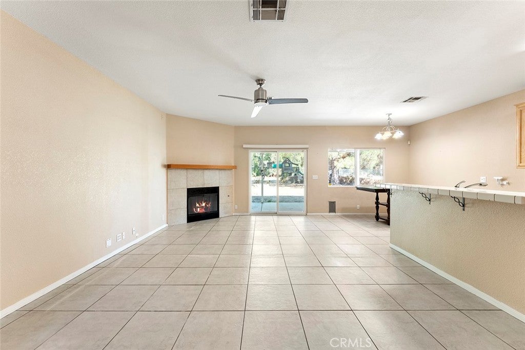 25940 Dartmouth