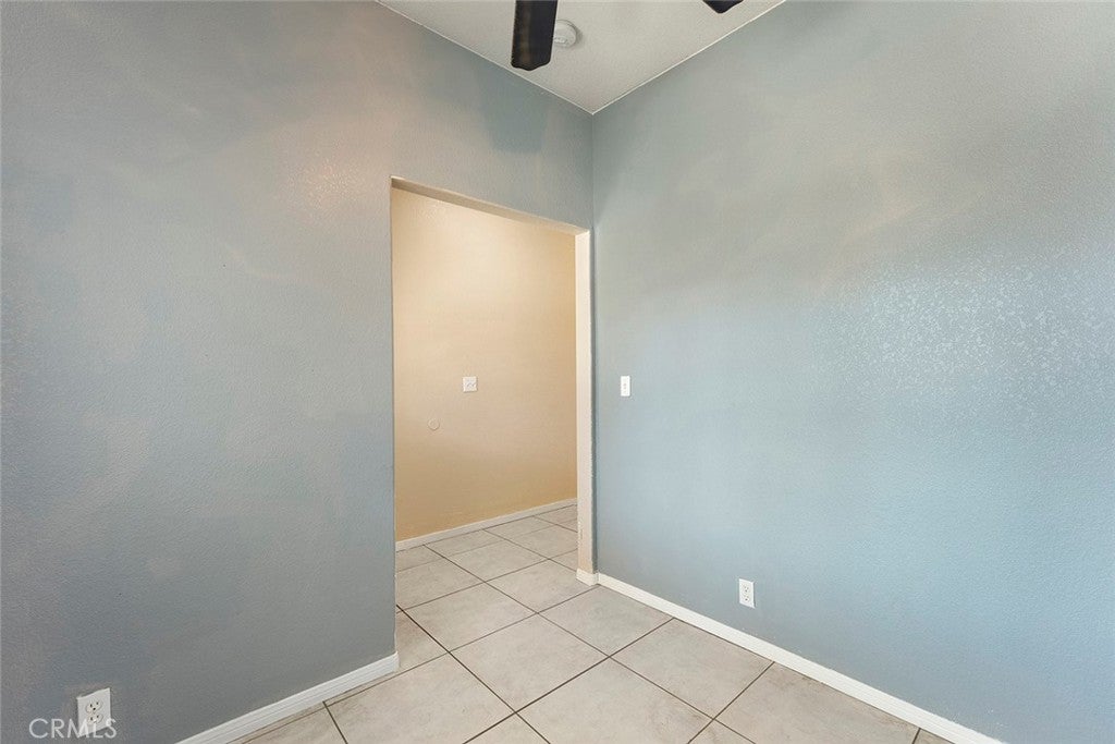 25940 Dartmouth