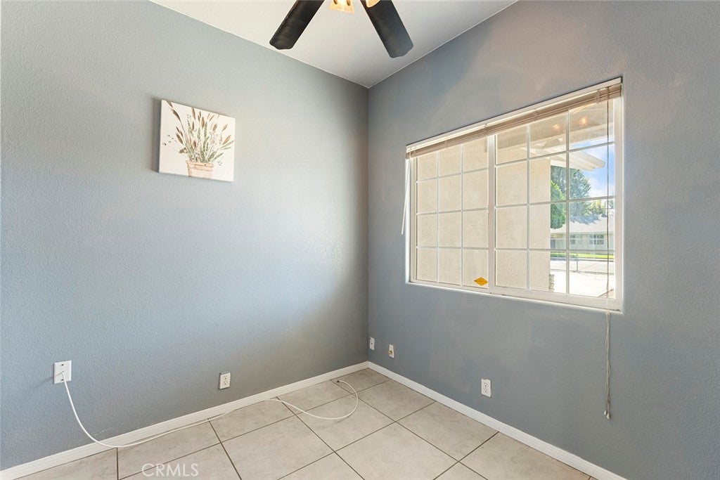 25940 Dartmouth