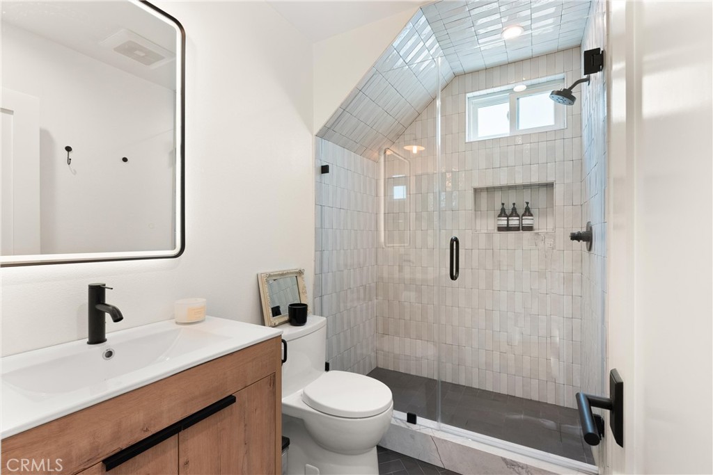 Corona del Mar South of PCH (CDMS) - Residential Lease