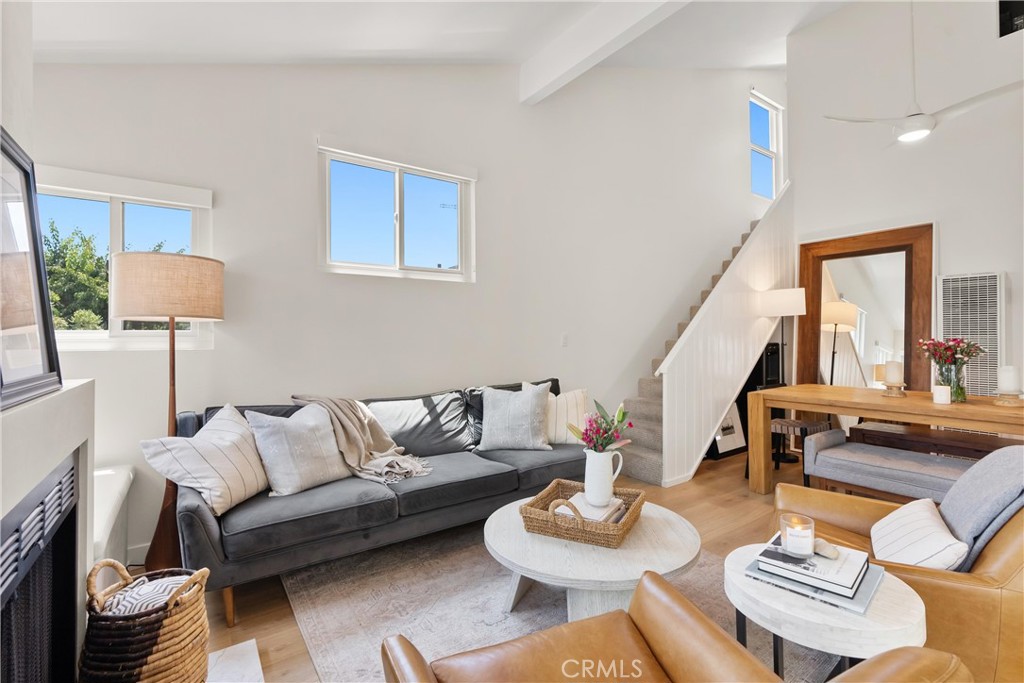 Corona del Mar South of PCH (CDMS) - Residential Lease