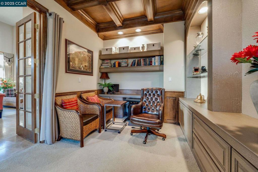 PEACOCK CREEK - Residential