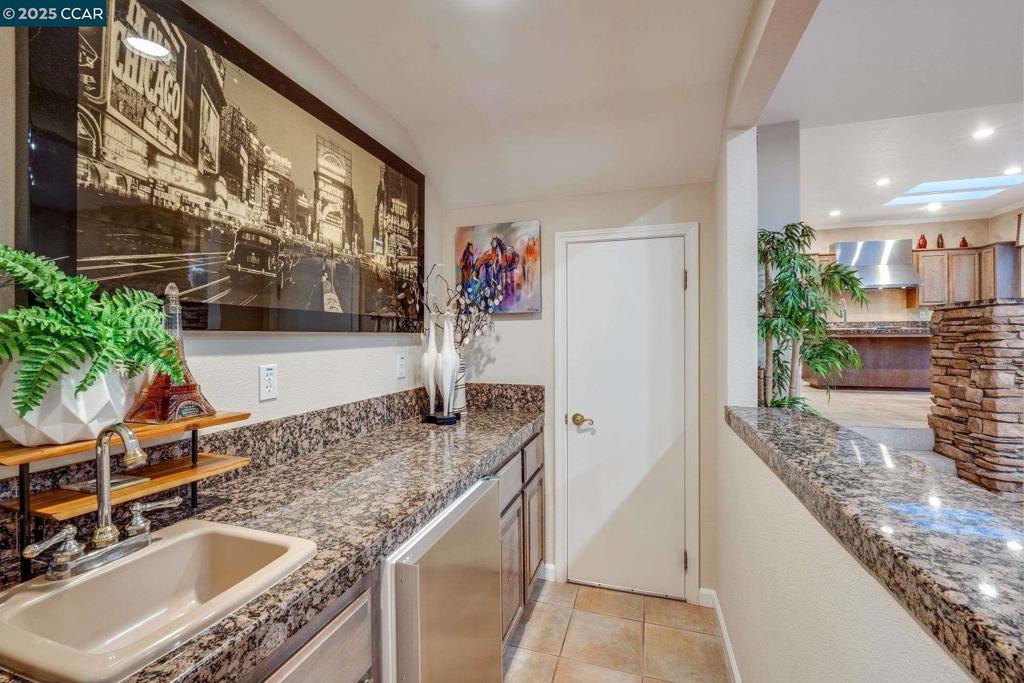 PEACOCK CREEK - Residential