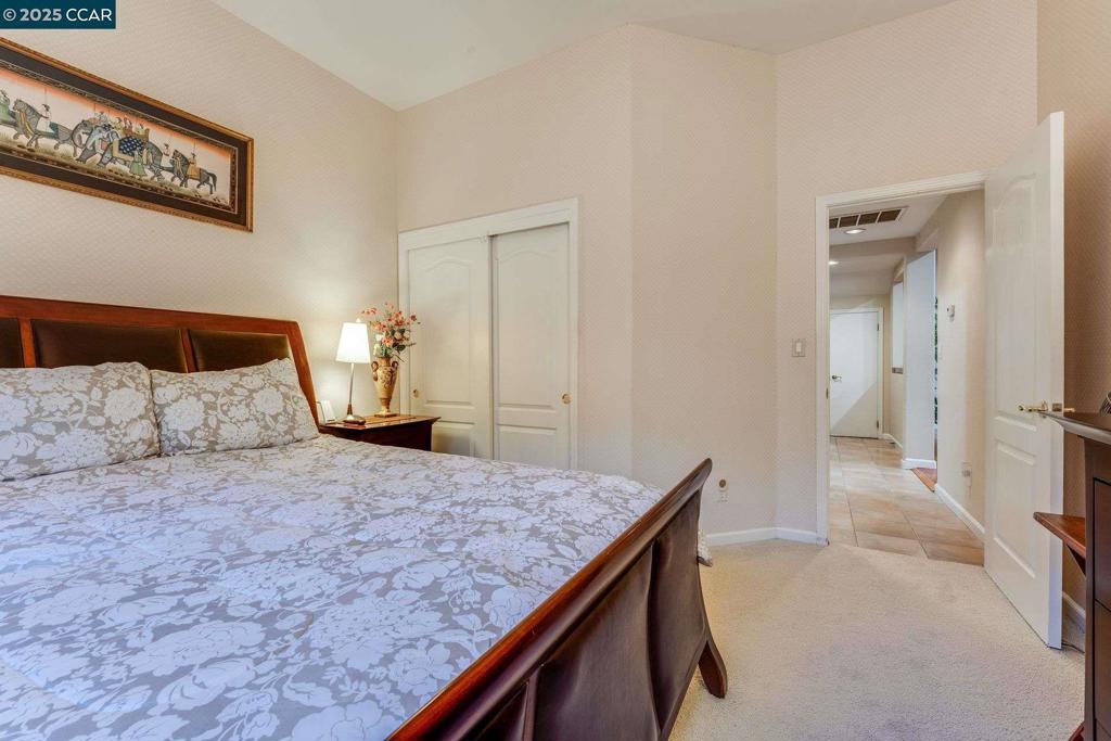 PEACOCK CREEK - Residential