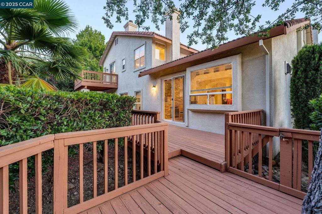 PEACOCK CREEK - Residential