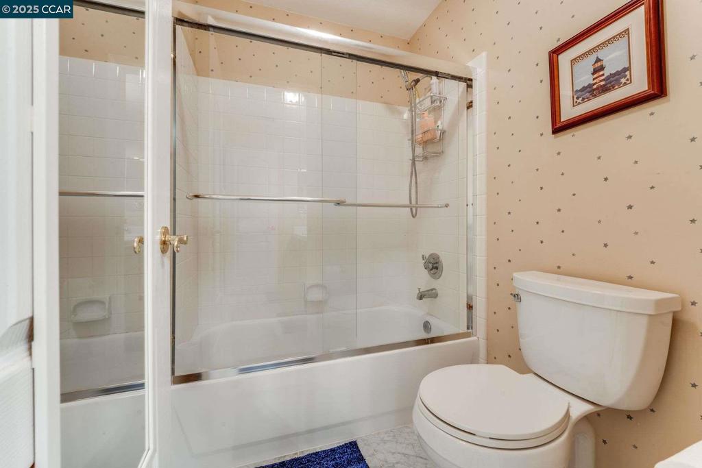 PEACOCK CREEK - Residential