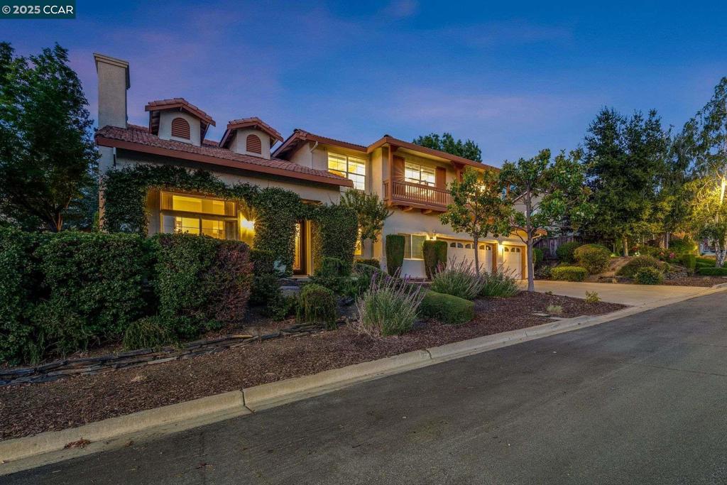 PEACOCK CREEK - Residential