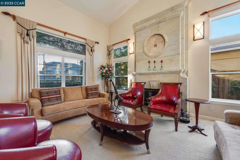 PEACOCK CREEK - Residential