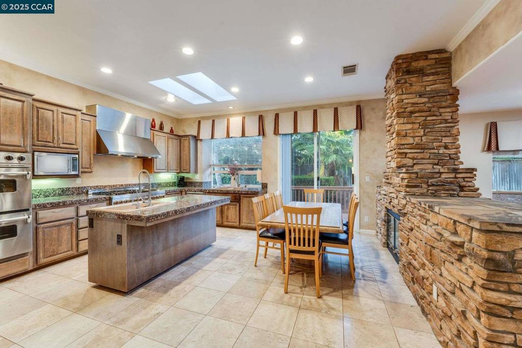 PEACOCK CREEK - Residential