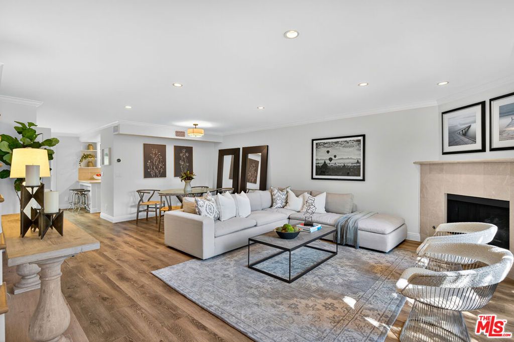 Photo of 1623 Idaho Avenue, Santa Monica, CA 90403 (MLS # 25609491)