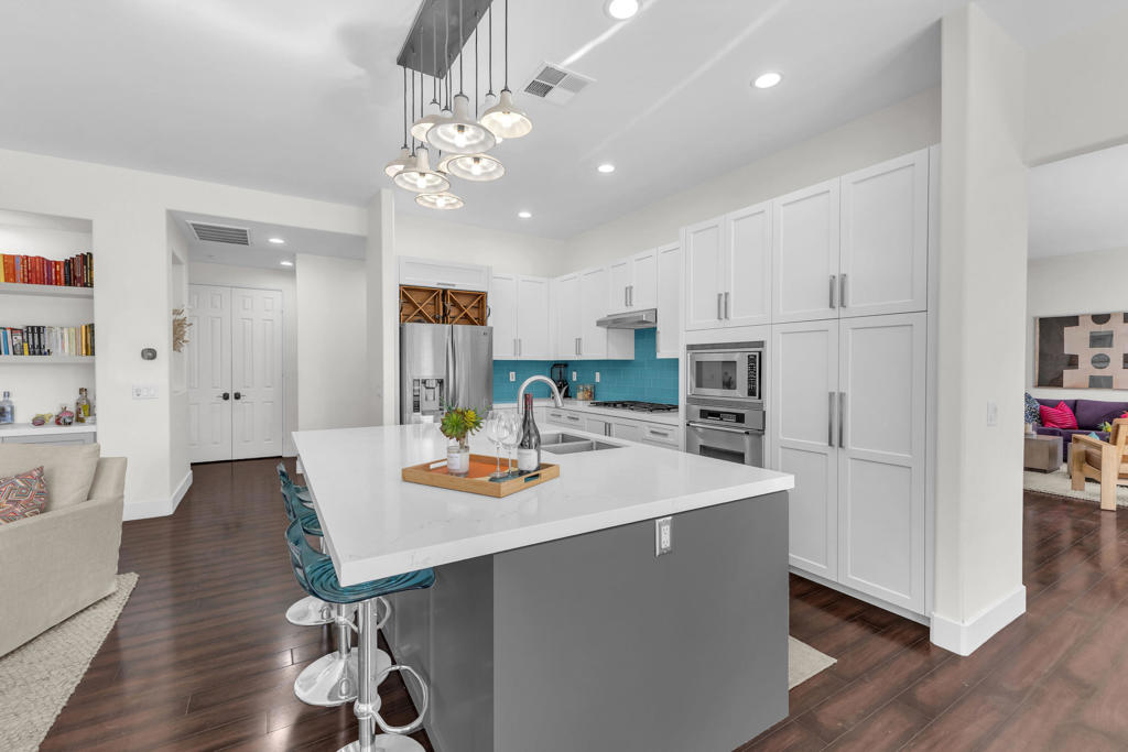 La Terraza Vintage Estates - Residential Lease