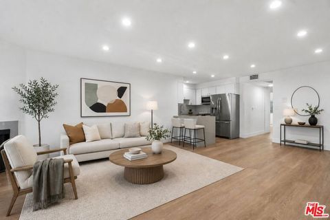 Photo of 3939 Moore Street #102, Los Angeles, CA 90066 (MLS # 26831351)