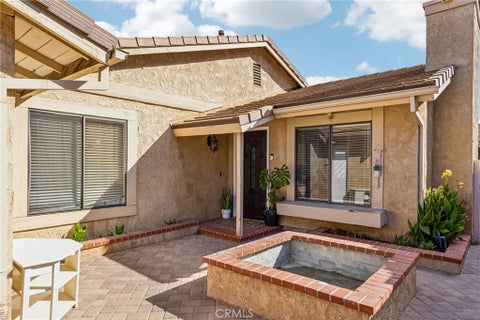 Photo of 25916 Pueblo DR, Valencia, CA 91355 (MLS # SR26199460)