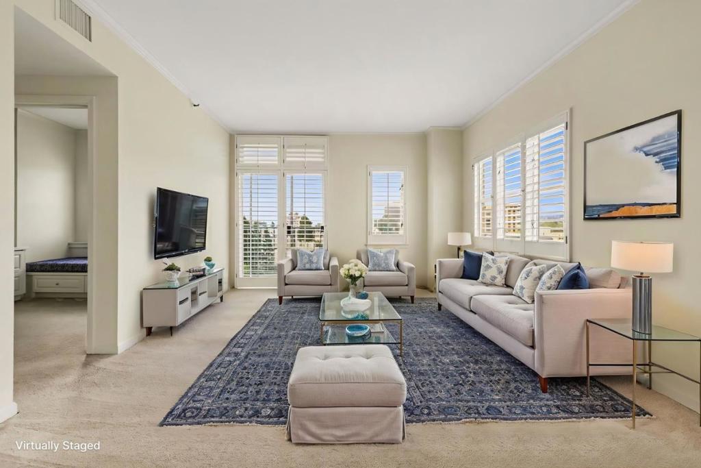 1 Baldwin Avenue 816