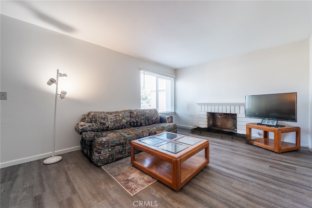 6732 San Joaquin
