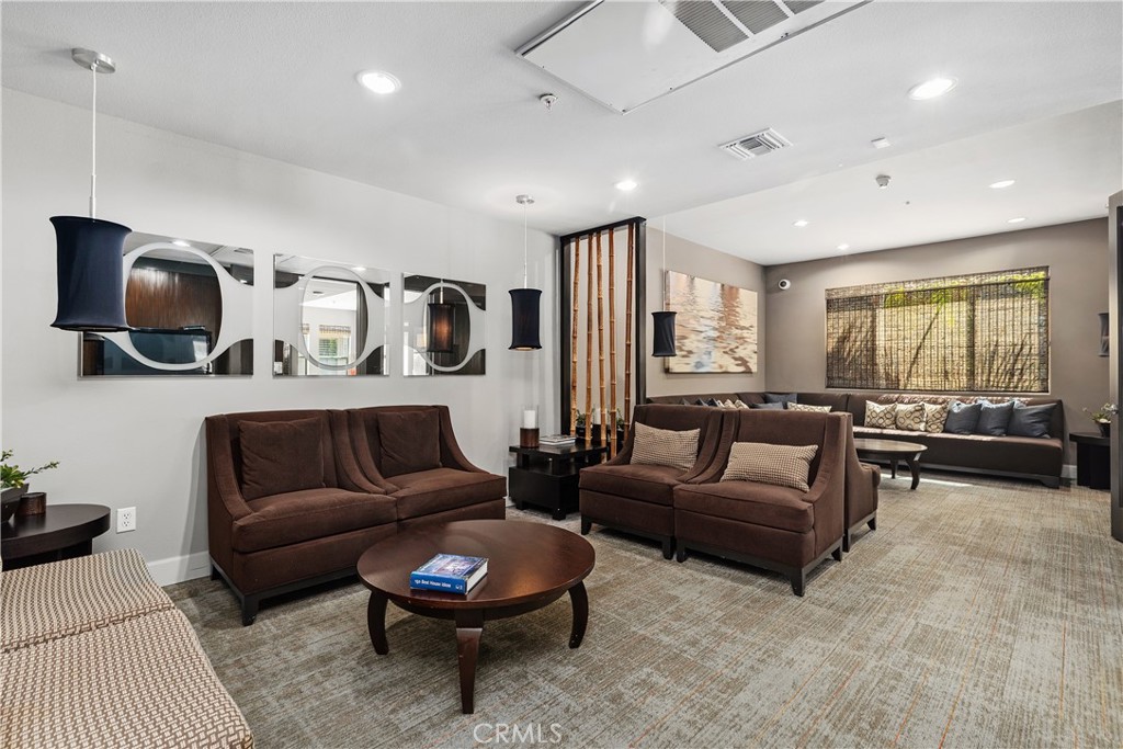 Downtown (DT) - Residential