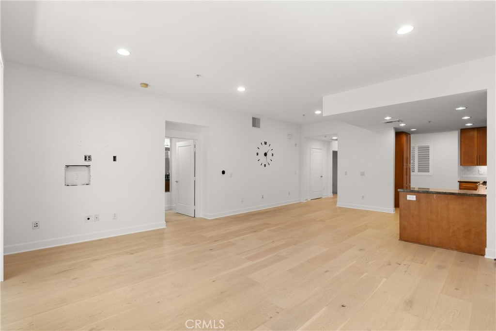 300 E 4th Street 205