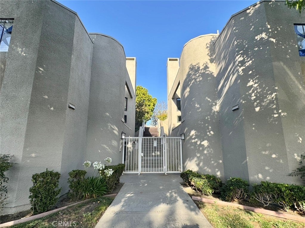 12476 Montecito Road