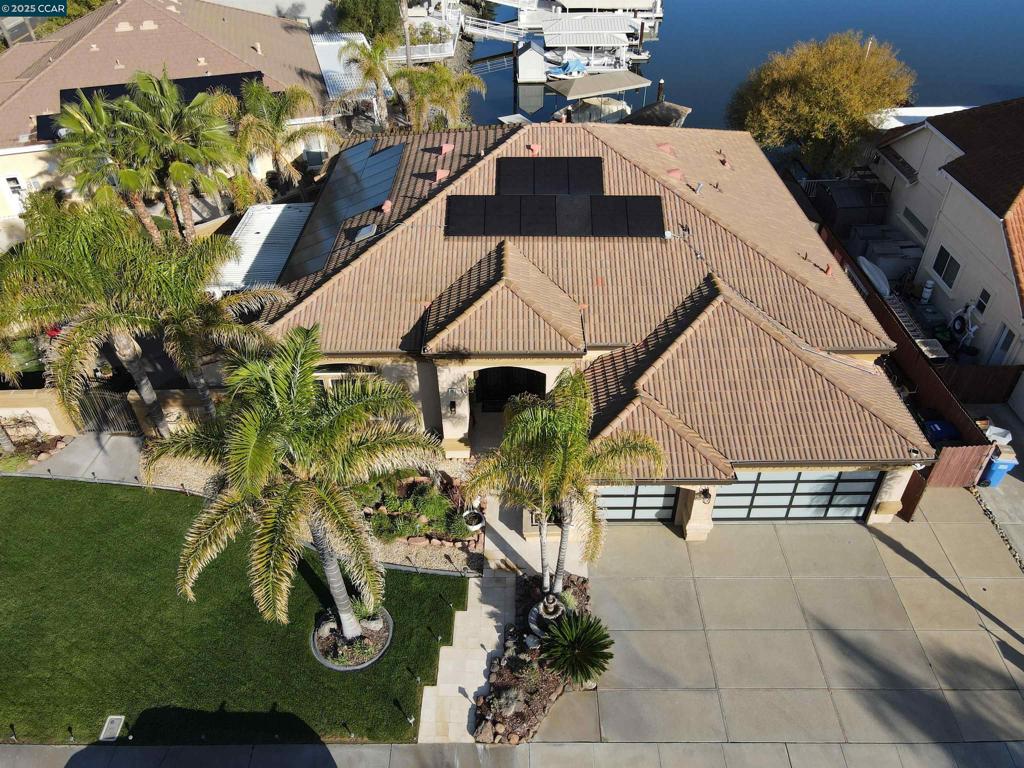 DELTA WATERFRONT ACCESS - Residential