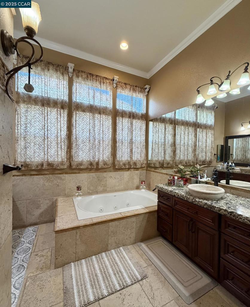 DELTA WATERFRONT ACCESS - Residential