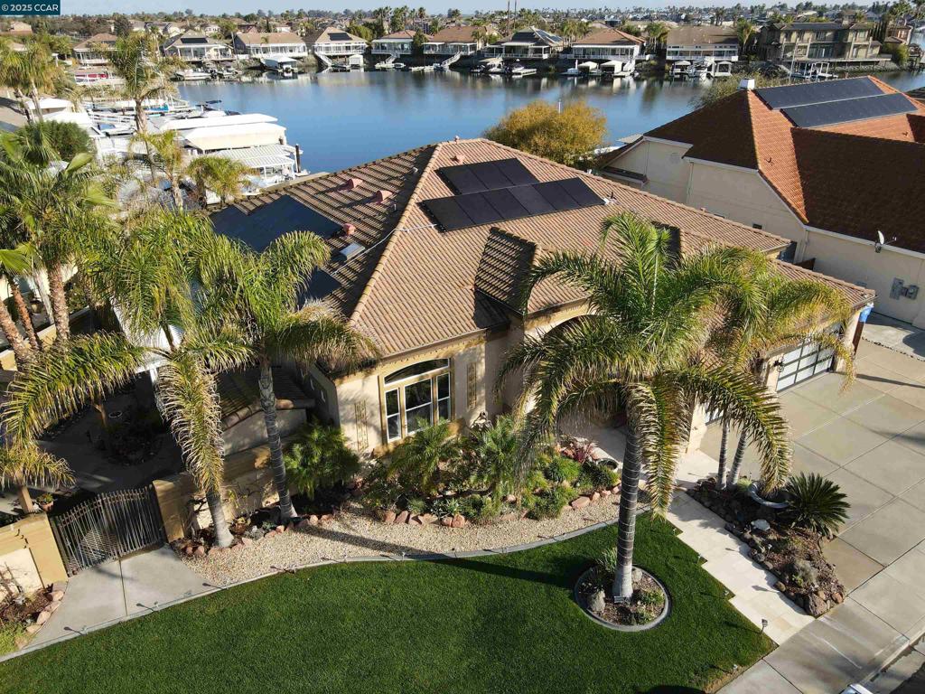 DELTA WATERFRONT ACCESS - Residential