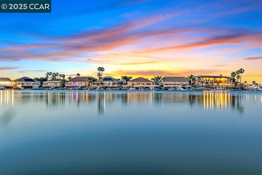 DELTA WATERFRONT ACCESS - Residential