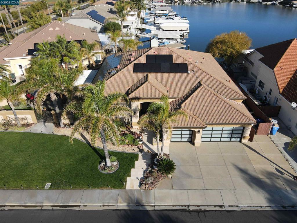 DELTA WATERFRONT ACCESS - Residential