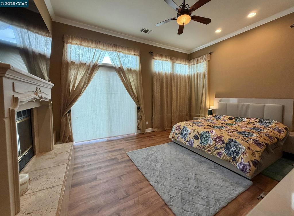 DELTA WATERFRONT ACCESS - Residential