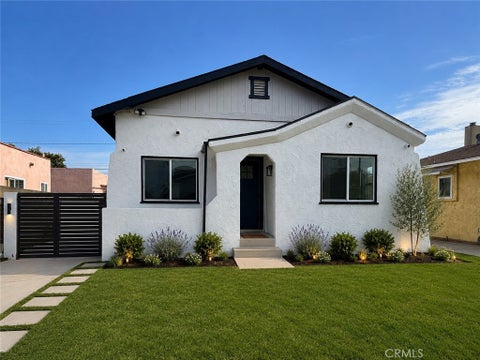 Photo of 1315 E 55th ST, Long Beach, CA 90805 (MLS # IG26167071)