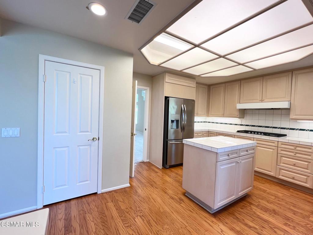 Executive I / Rancho Conejo-390 - 1004342 - Residential Lease