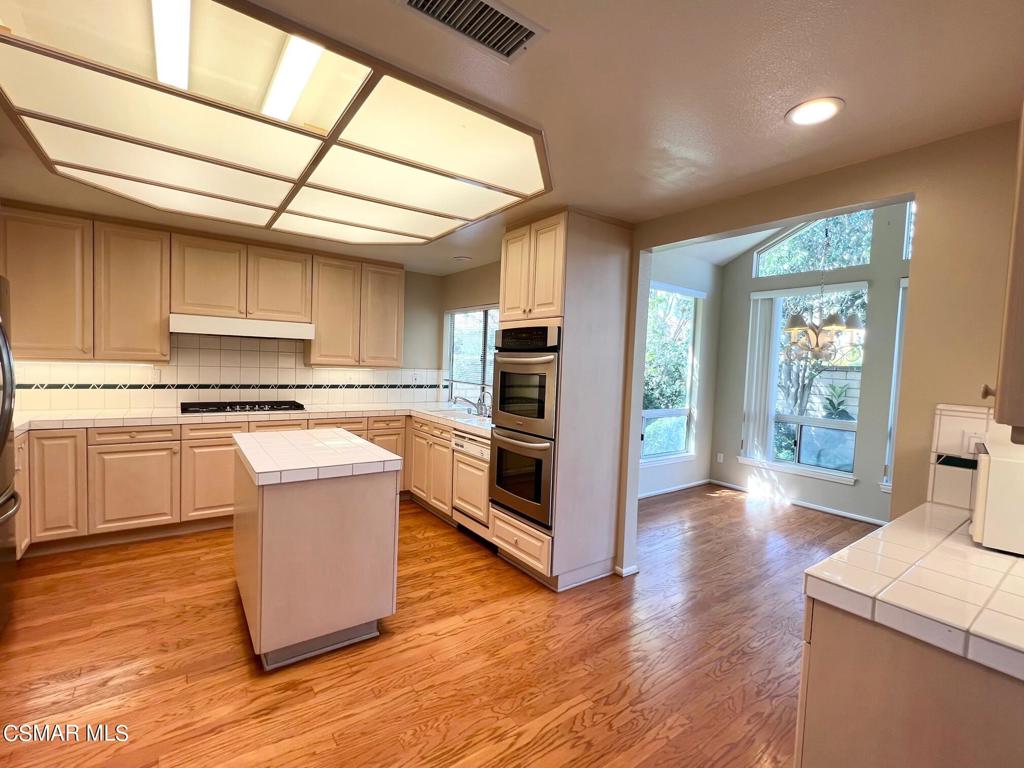 Executive I / Rancho Conejo-390 - 1004342 - Residential Lease