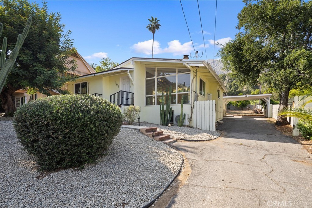 181 E Alegria Avenue