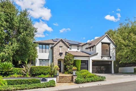 Photo of 1 Roberts Dr, Coto de Caza, CA 92679 (MLS # OC26024372)