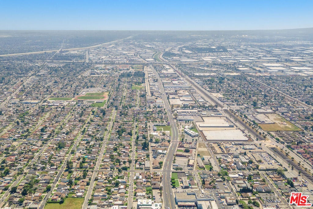 400 S Santa Fe Avenue