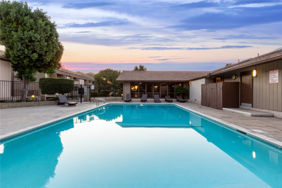 Wilshire Westmont HOA - Residential