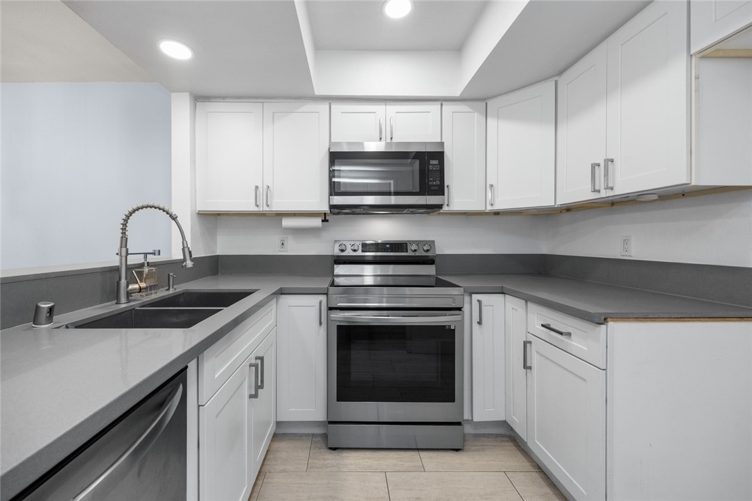 Wilshire Westmont HOA - Residential