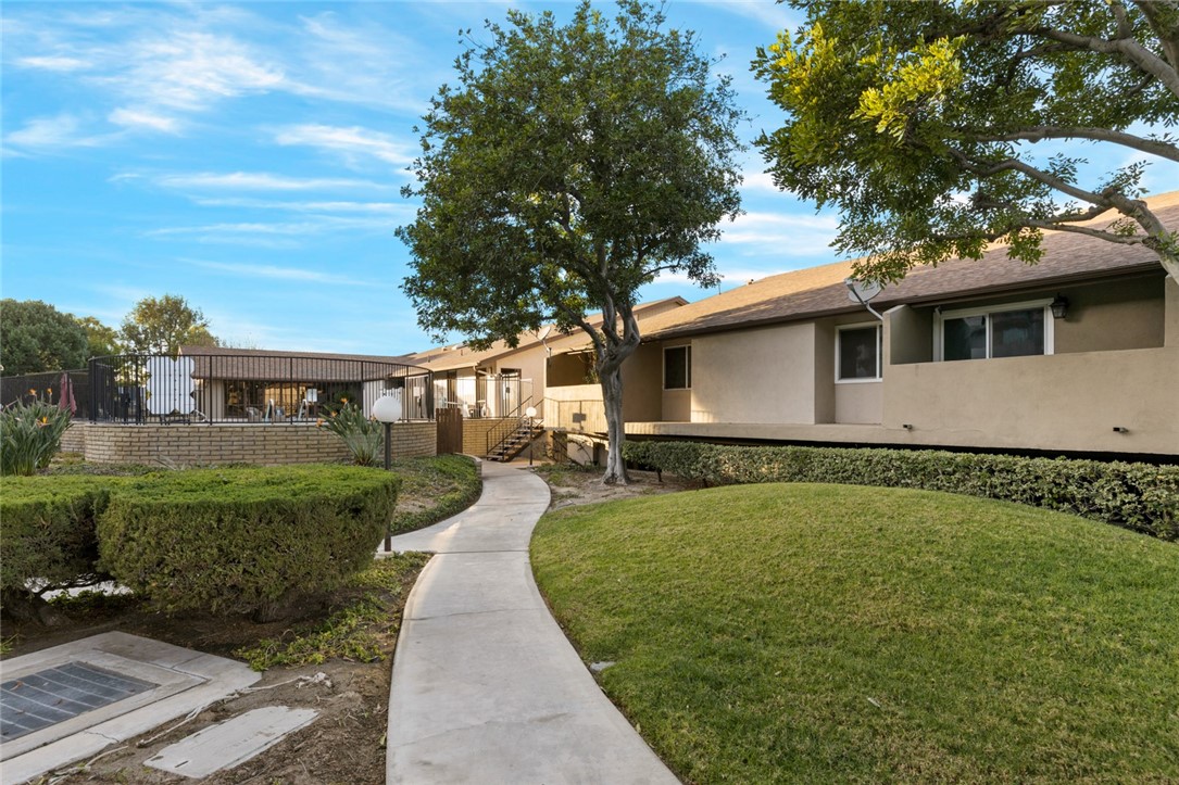 Wilshire Westmont HOA - Residential