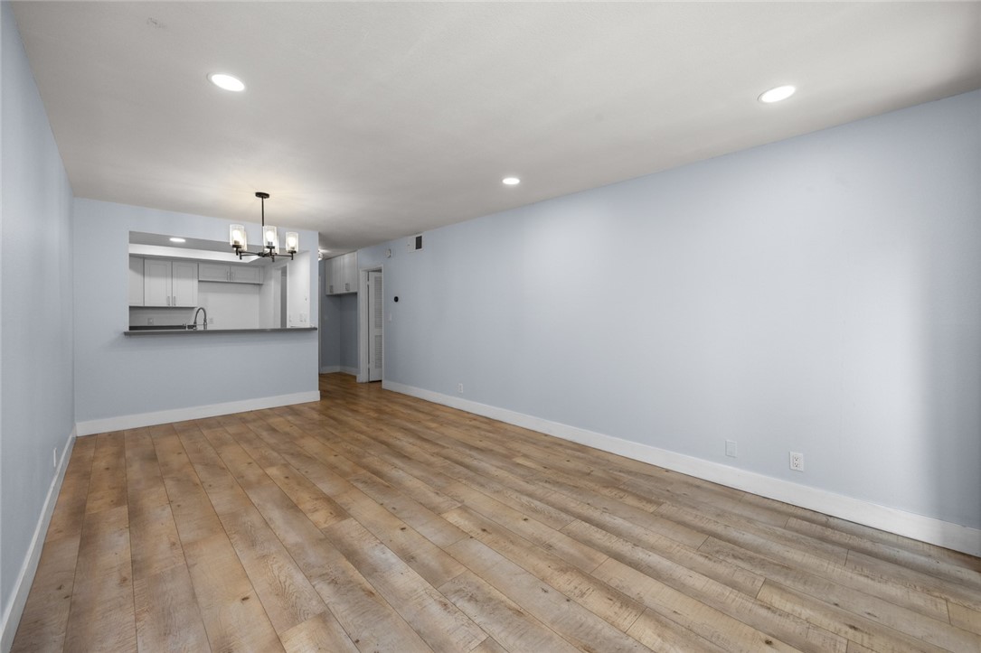 Wilshire Westmont HOA - Residential