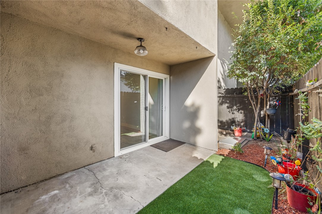 Wilshire Westmont HOA - Residential