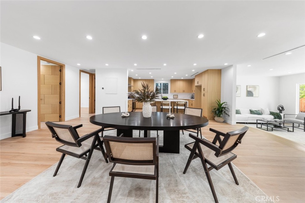 8369 Vine Valley Drive