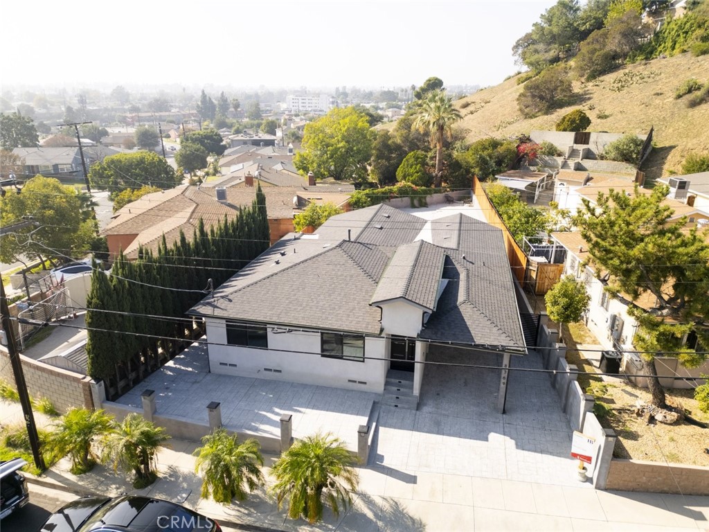 8369 Vine Valley Drive