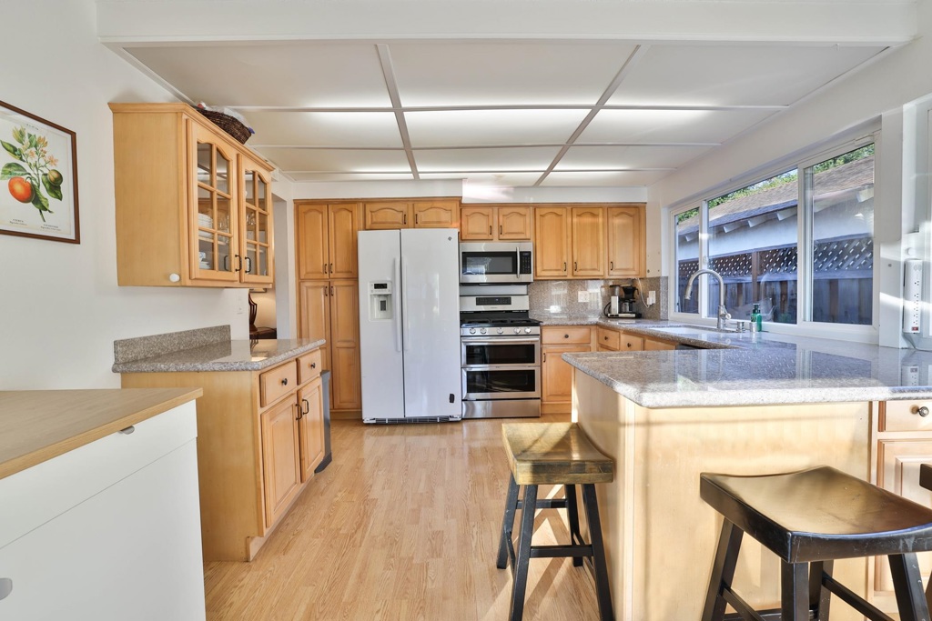 BLOSSOM VALLEY - Residential