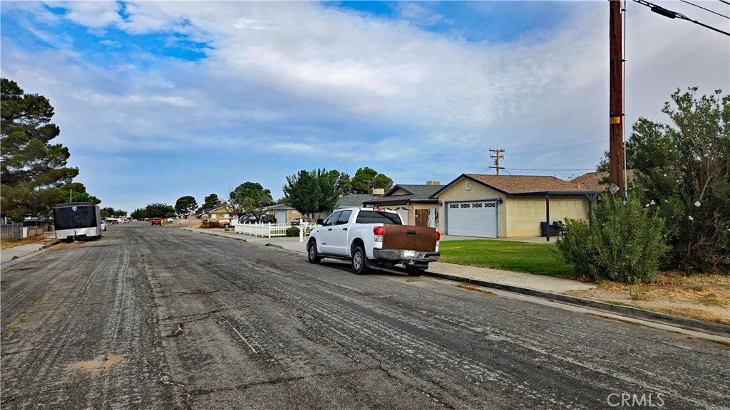 0 Tamarisk Ave