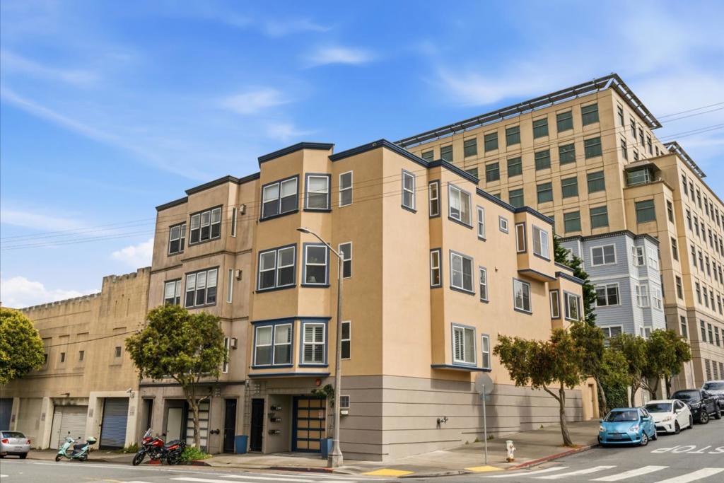 2395 Post Street