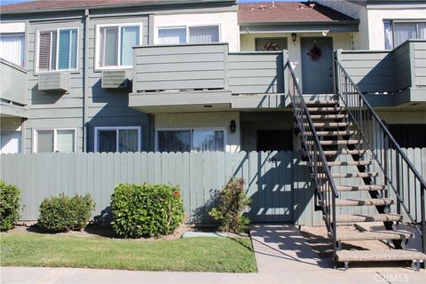 635 N Bristol Santa Ana CA 92703