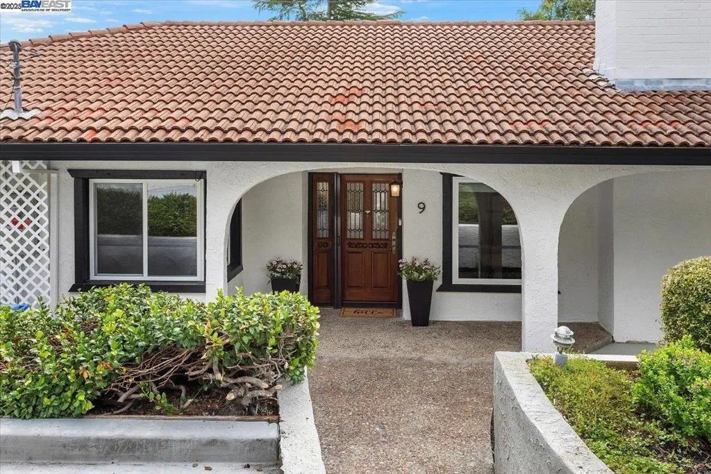 Lafayette, California 94549, United States, 3 Bedrooms Bedrooms, ,2 BathroomsBathrooms,Residential,Active,209967