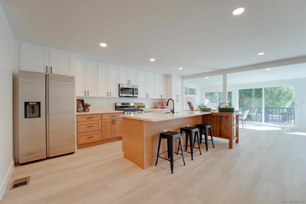 14911 Espola Rd
